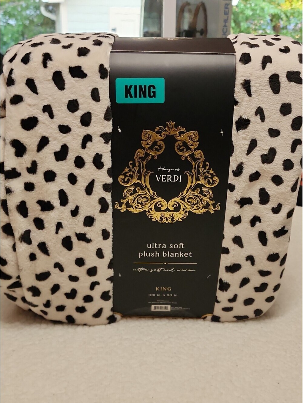 1-NWT HOUSE OF VERDI GRAY LEOPARD PRINT DESIGN KING SIZE BLAN